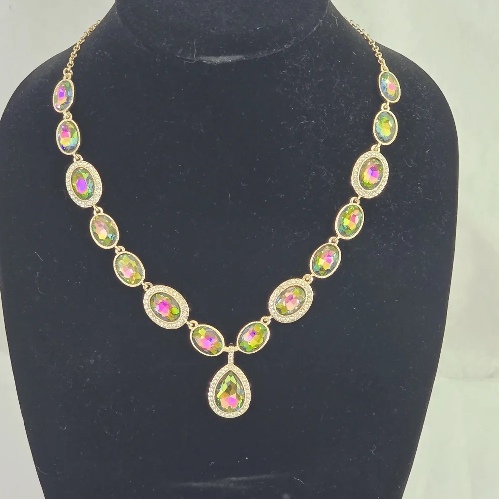 Monet Colorful Rainbow Stones Statement Necklace rainbow pink green yellow NWT - Picture 5 of 10